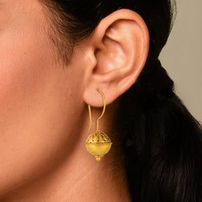 Vrisa Gold Earrings