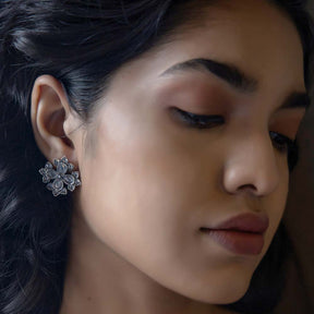 Noor Ear Studs